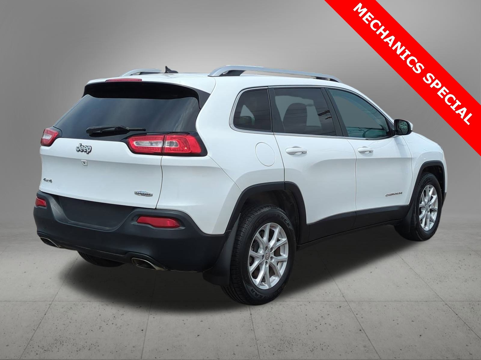 Thumbnail: 2015 Jeep Cherokee - 6