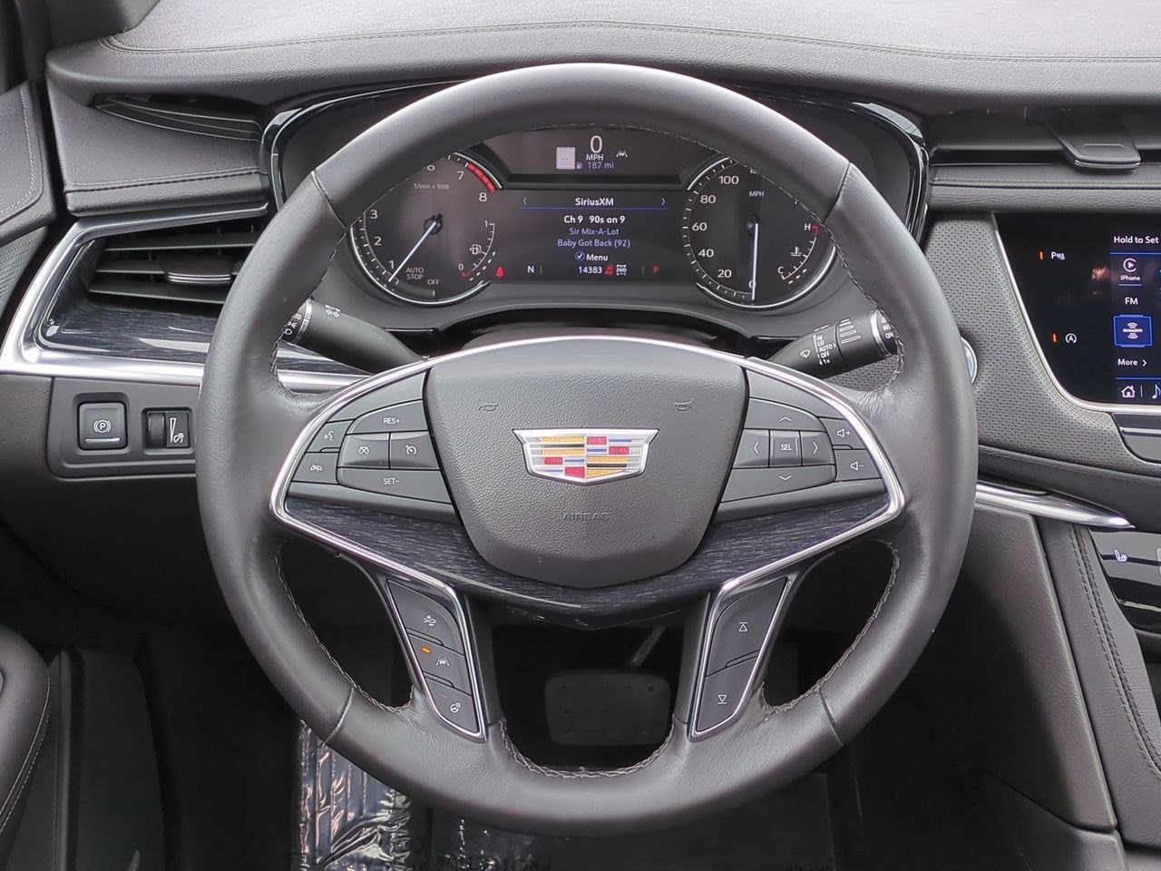 Thumbnail: 2023 Cadillac XT5 - 23