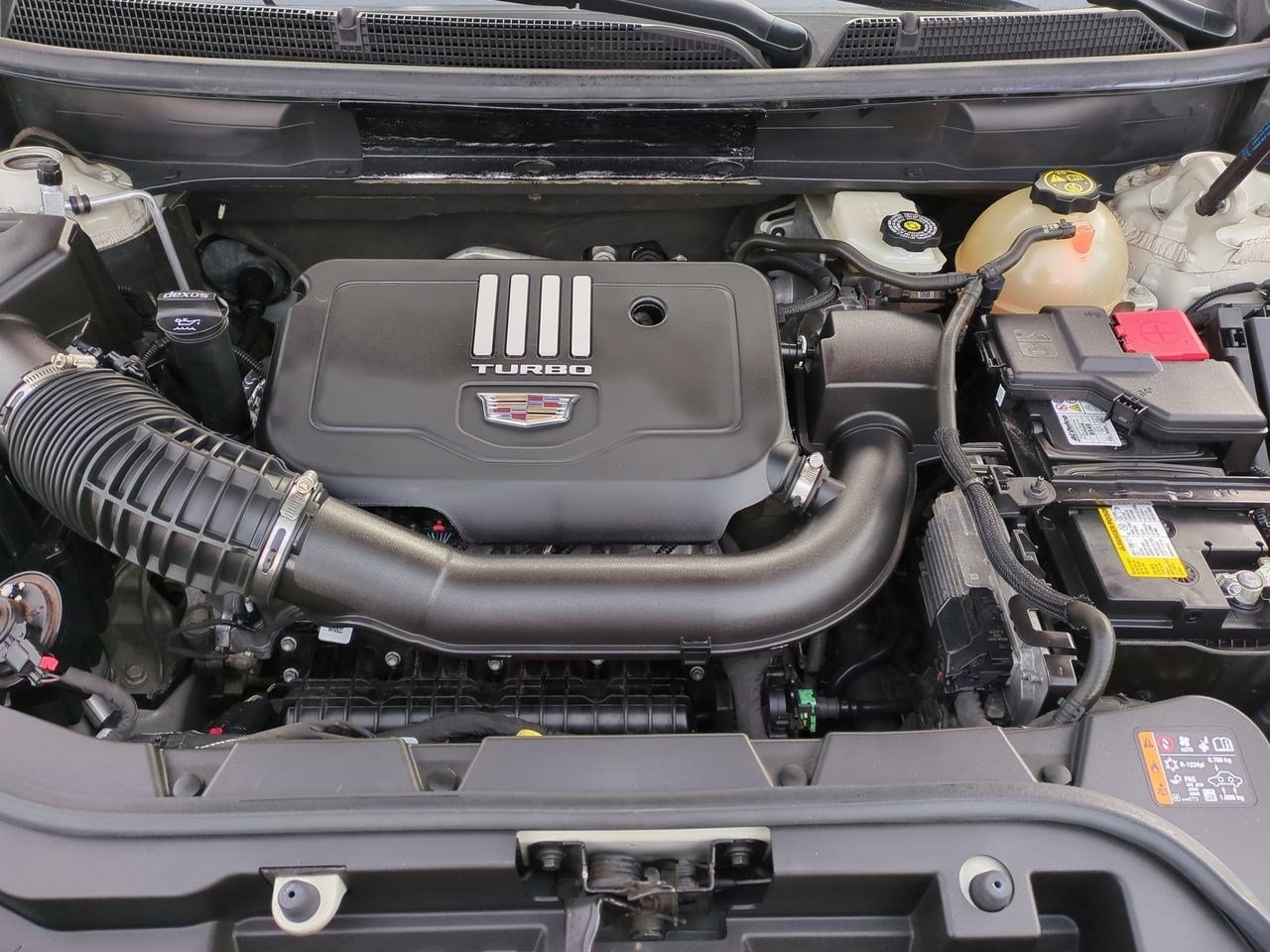 Thumbnail: 2023 Cadillac XT5 - 14