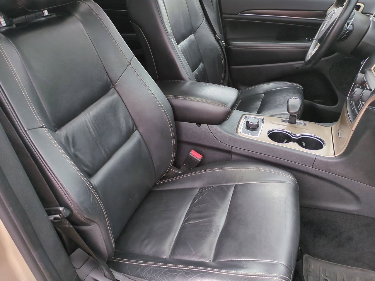 Thumbnail: 2014 Jeep Grand Cherokee - 21
