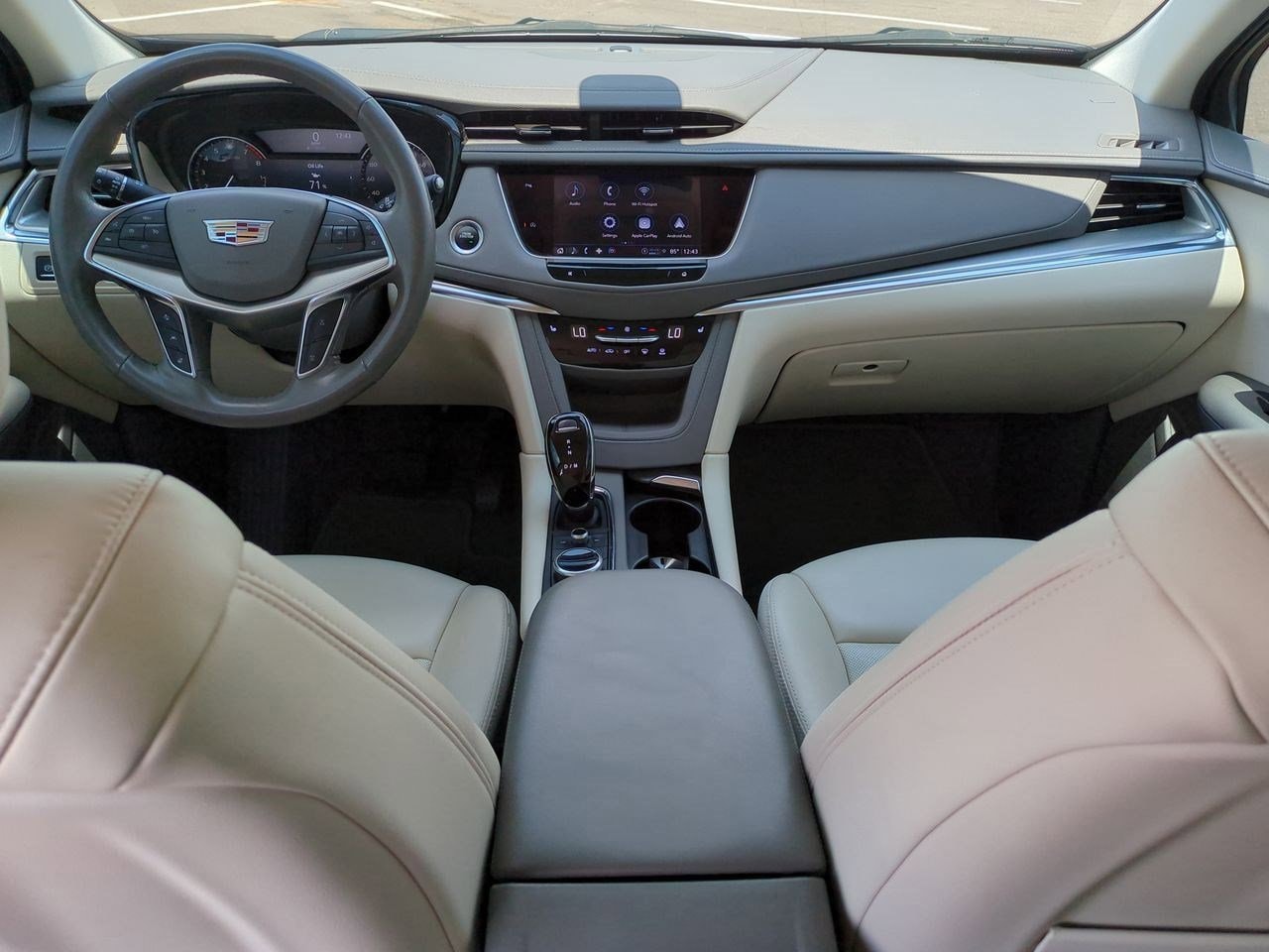 Thumbnail: 2022 Cadillac XT5 - 14