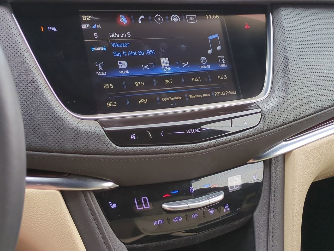 Thumbnail: 2022 Cadillac XT5 - 28