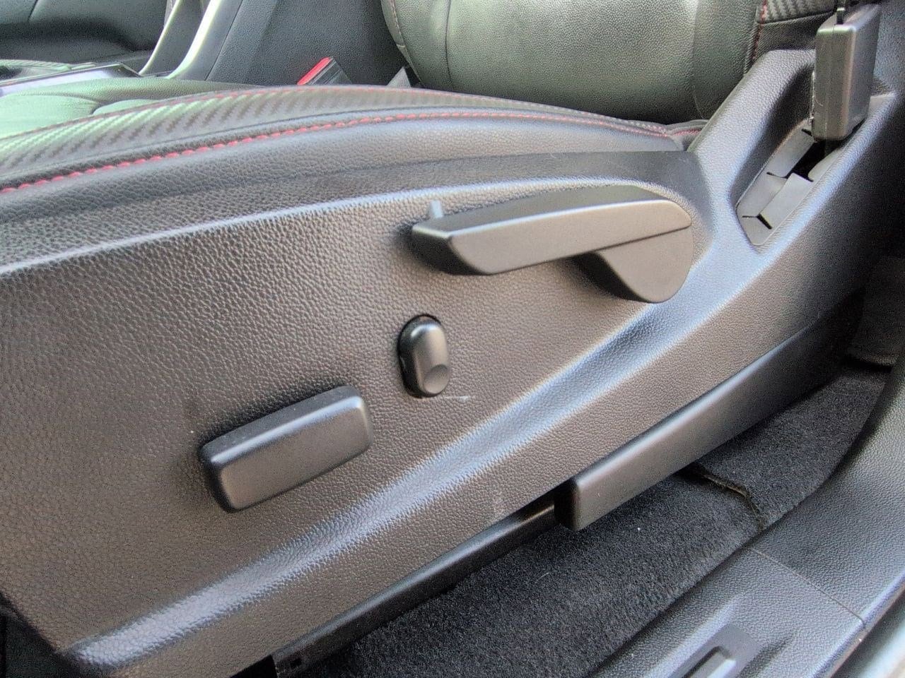 Thumbnail: 2019 GMC Canyon - 17