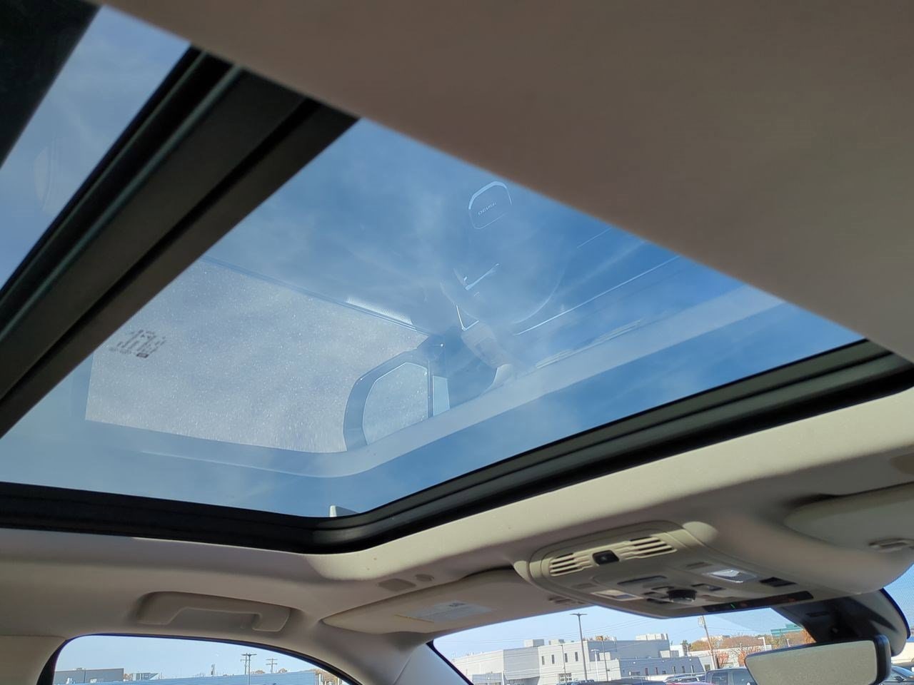 Thumbnail: 2021 GMC Yukon XL - 22