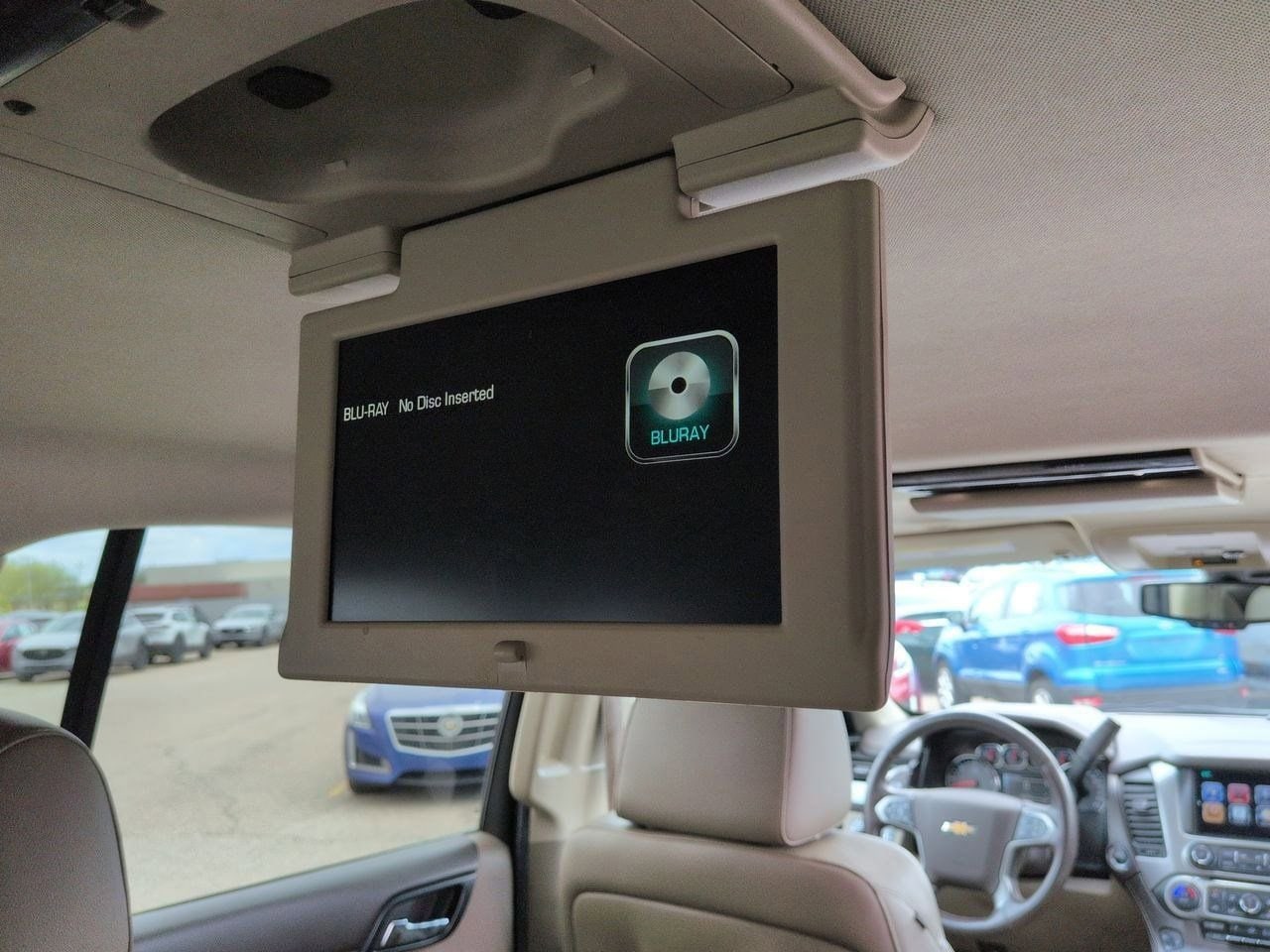Thumbnail: 2015 Chevrolet Suburban - 38