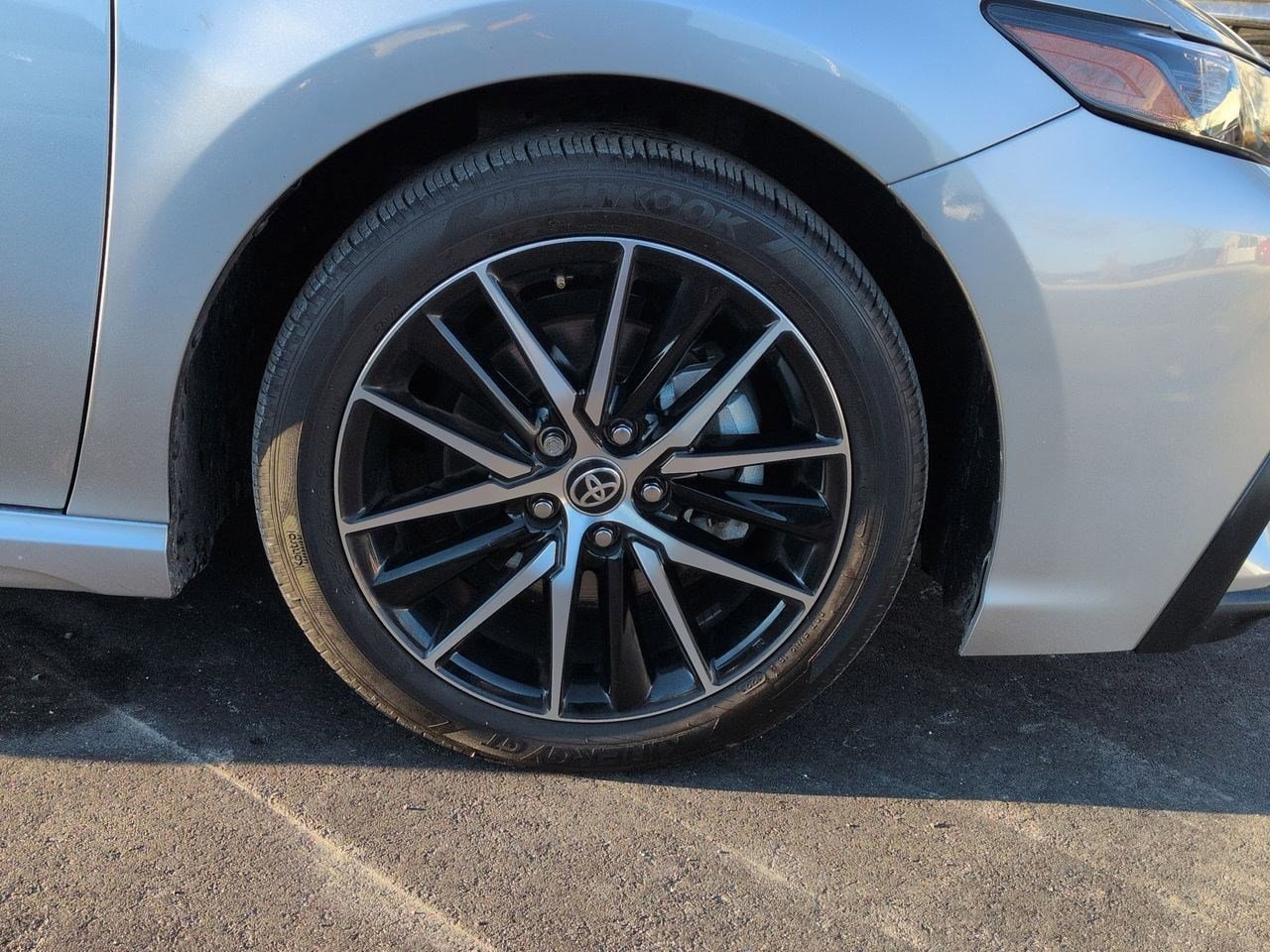 Thumbnail: 2021 Toyota Camry - 12