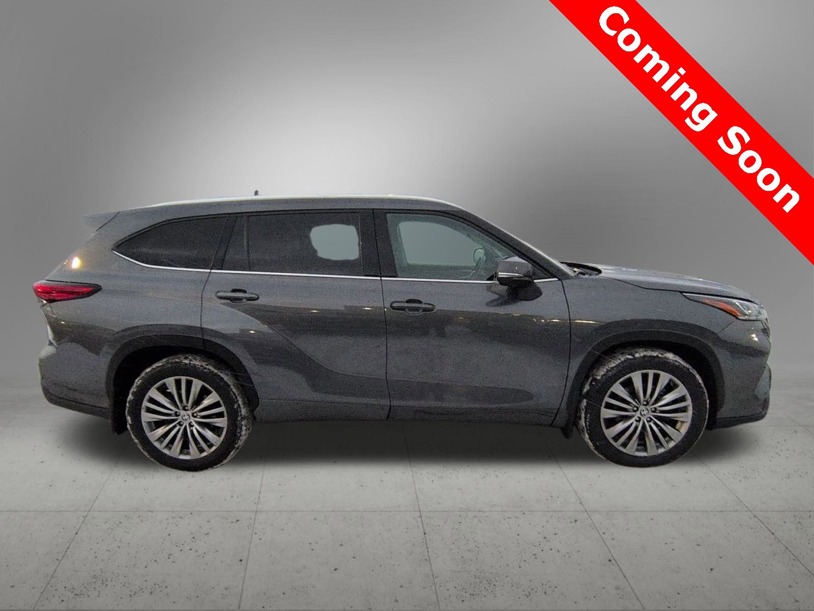 Thumbnail: 2023 Toyota Highlander - 7