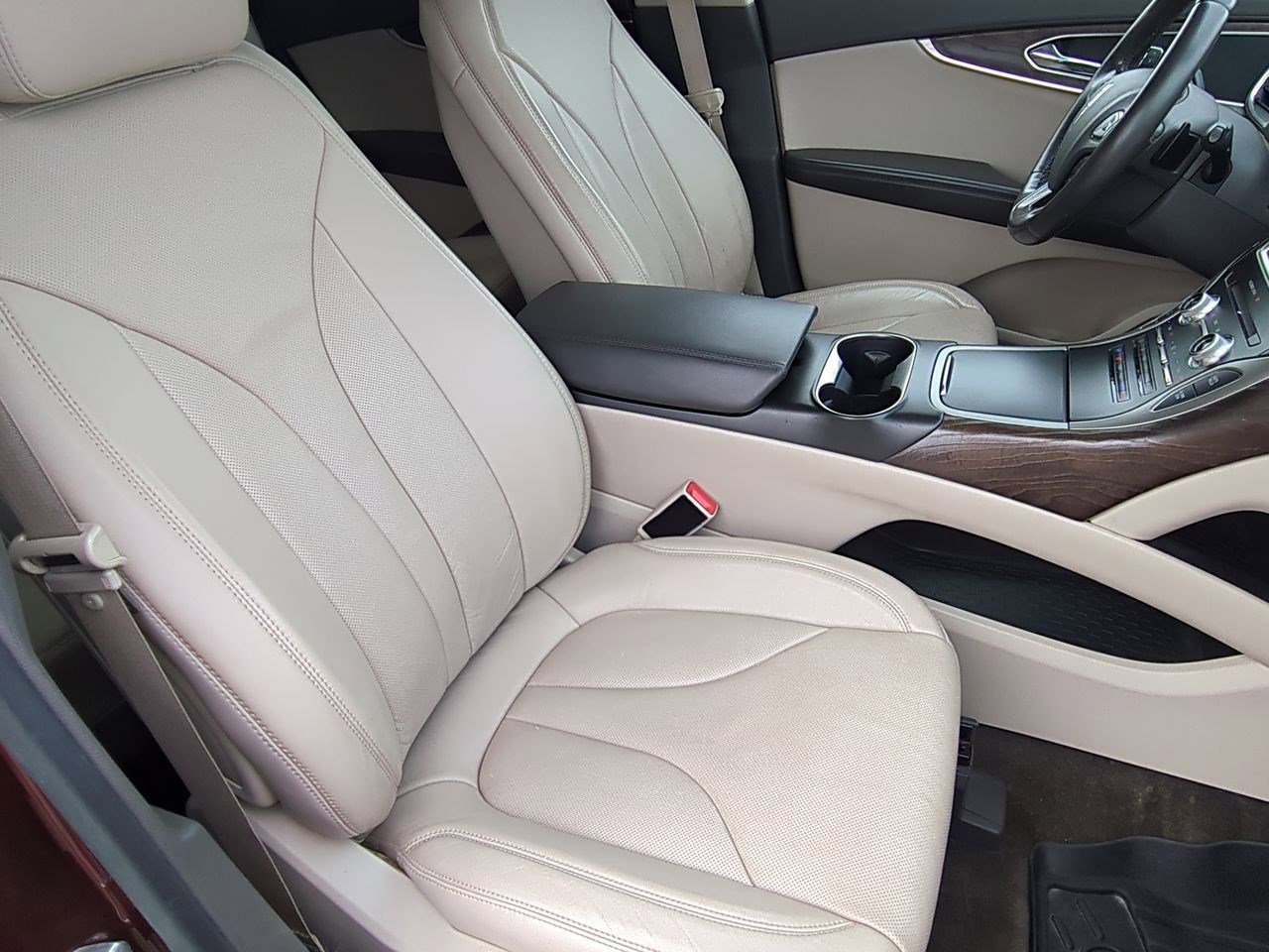Thumbnail: 2016 Lincoln MKX - 21