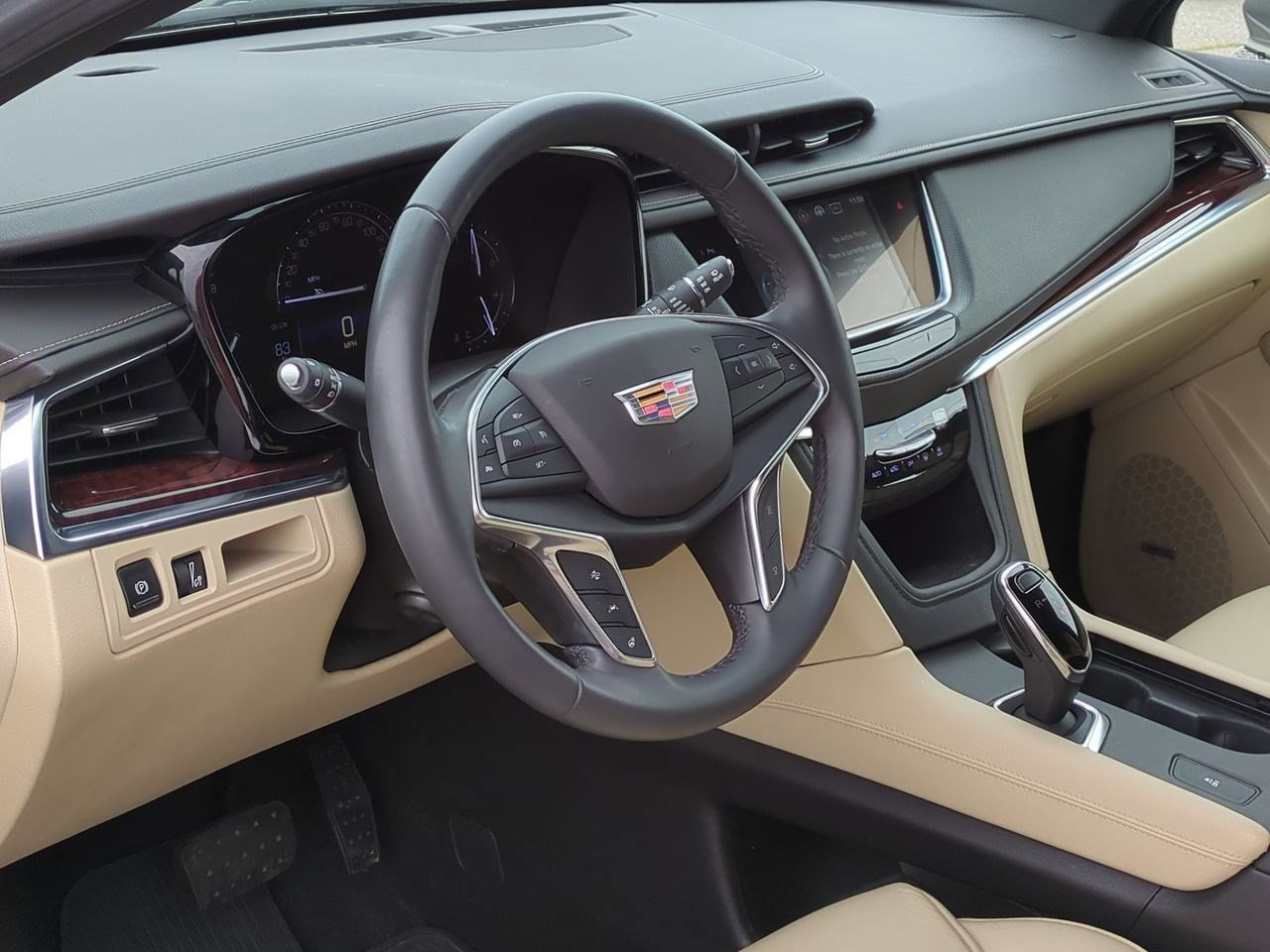 Thumbnail: 2022 Cadillac XT5 - 2