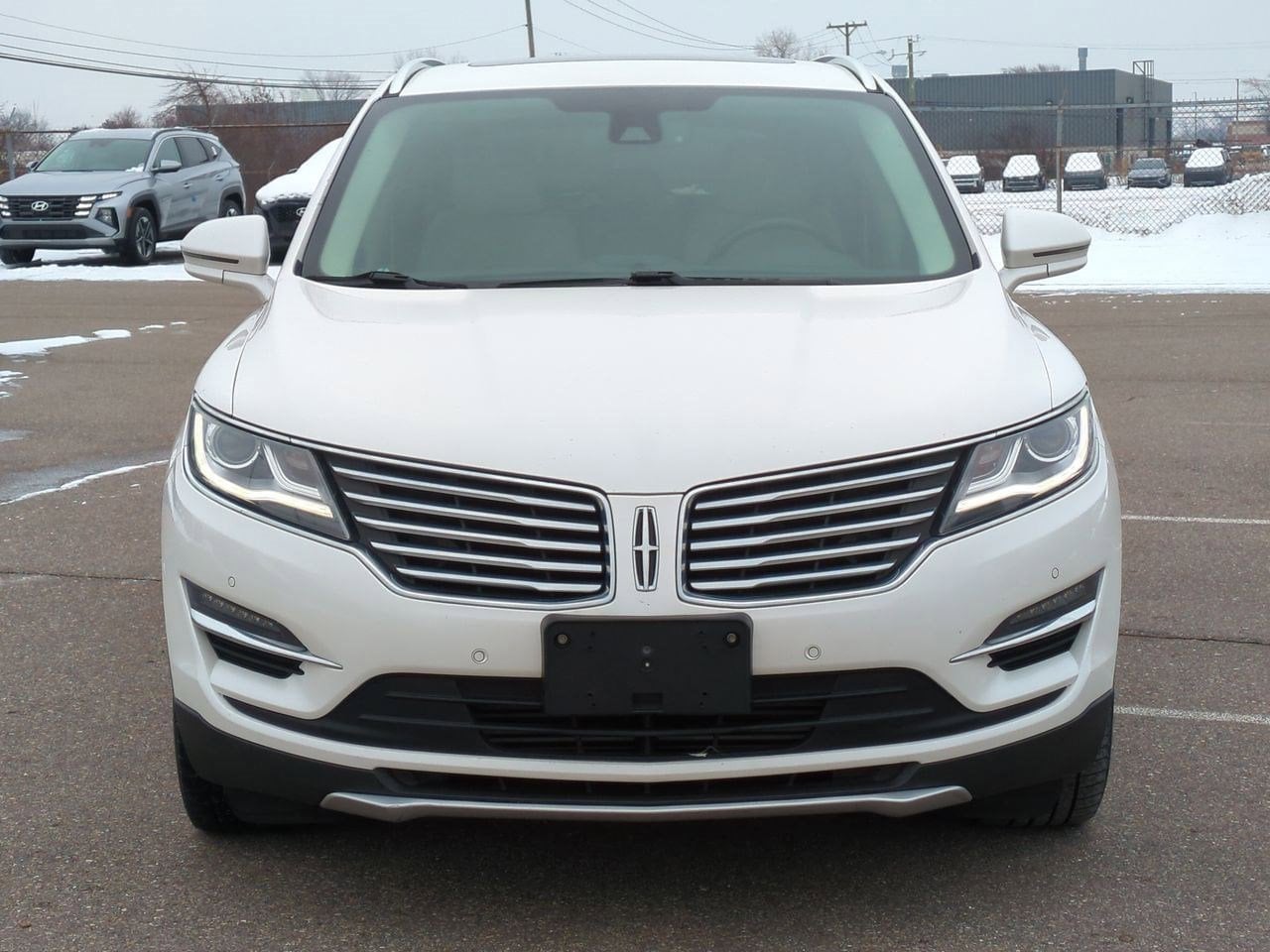 Thumbnail: 2017 Lincoln MKC - 9