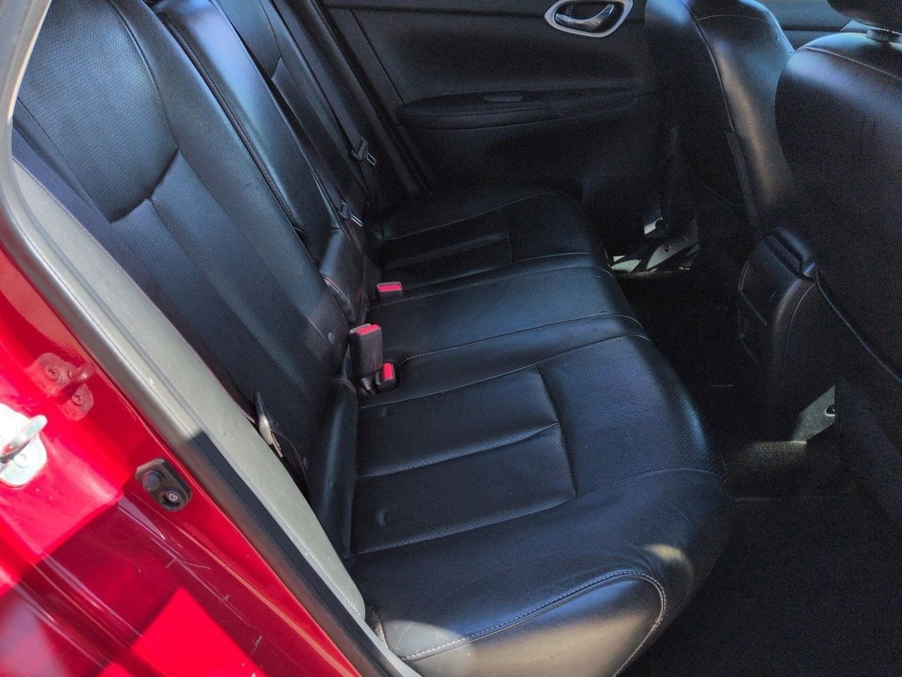 Thumbnail: 2015 Nissan Sentra - 19