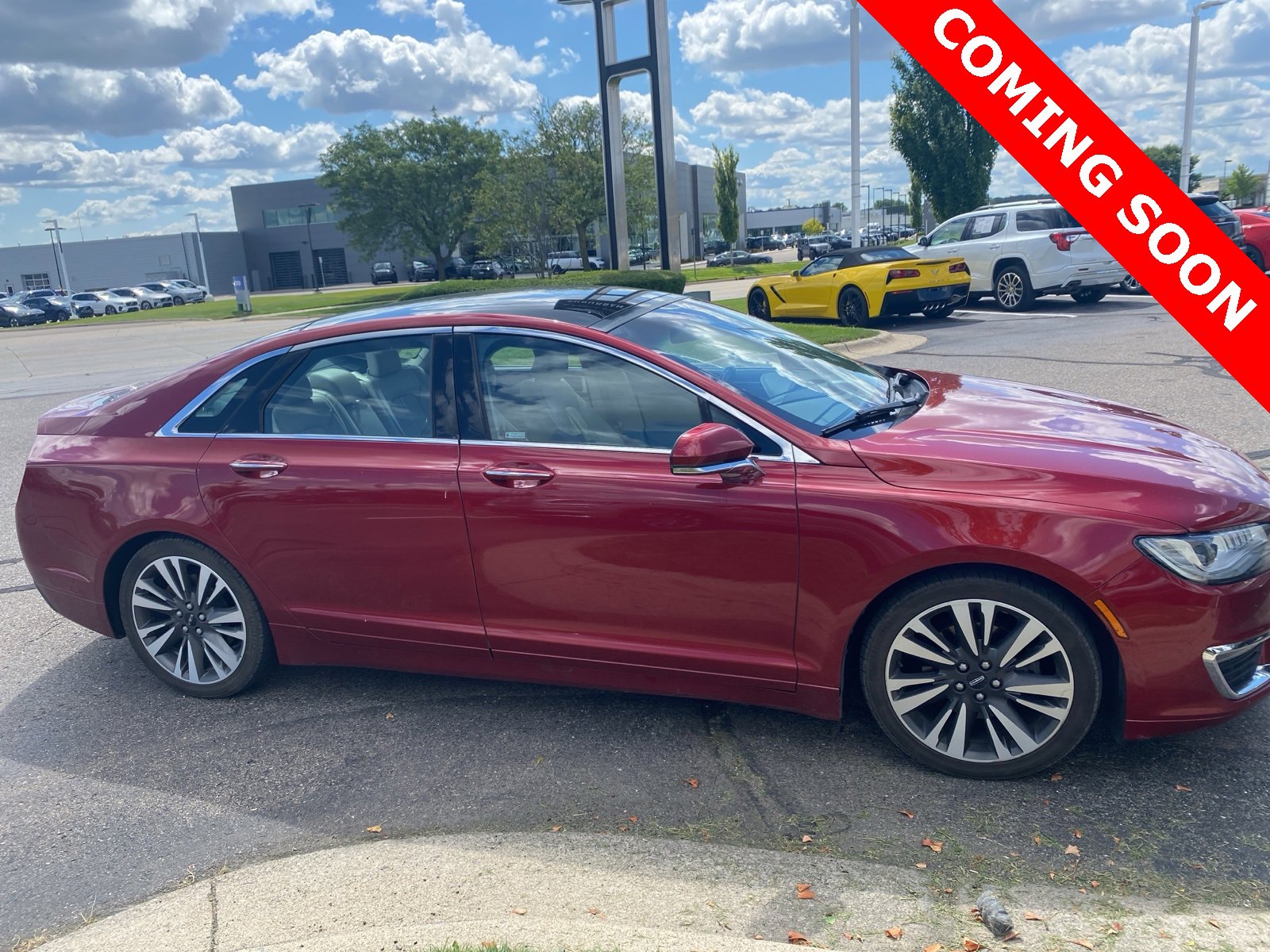 Thumbnail: 2017 Lincoln MKZ - 3