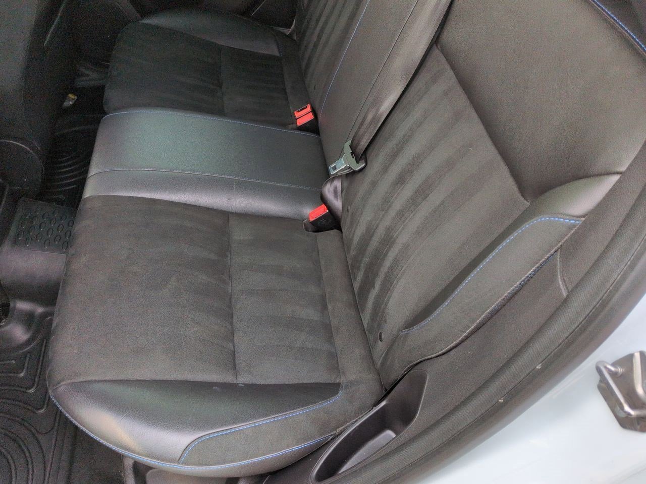 Thumbnail: 2017 Ford Focus - 20