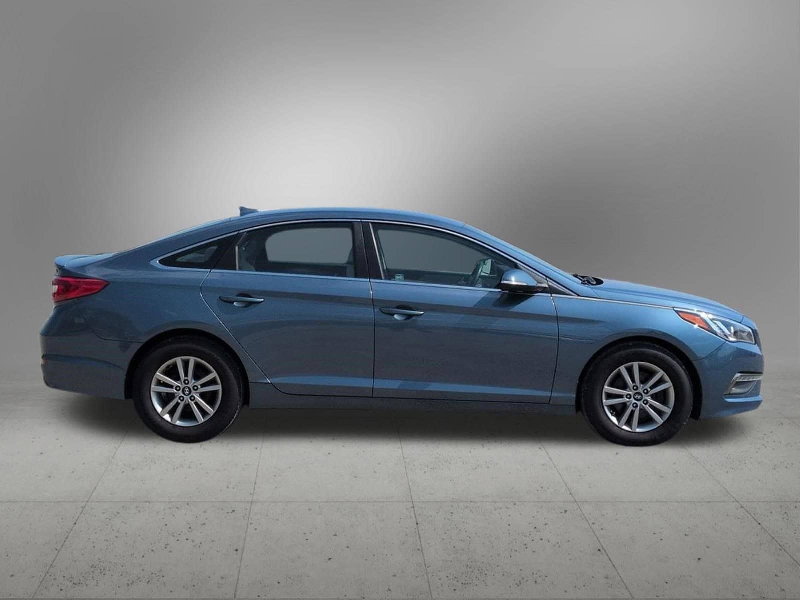 Thumbnail: 2015 Hyundai Sonata - 7