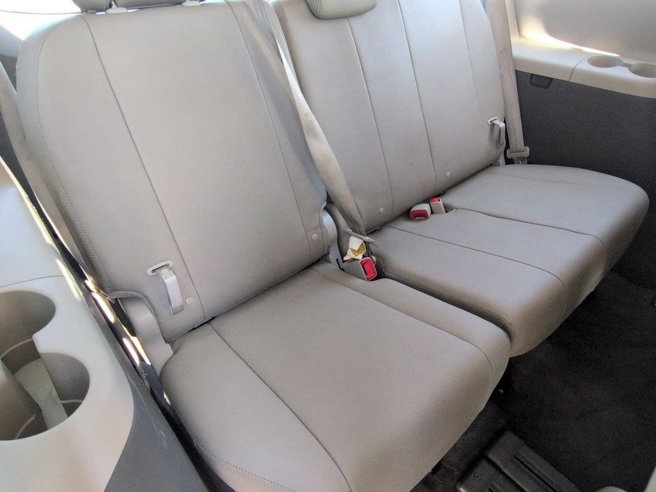 2015 Toyota Sienna XLE - Photo 21
