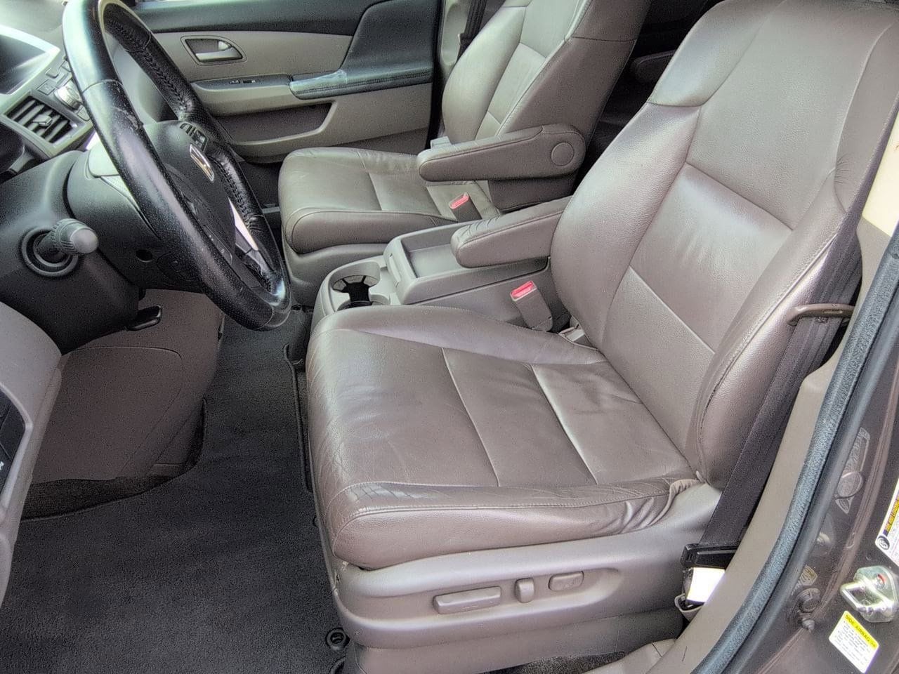 Thumbnail: 2012 Honda Odyssey - 16