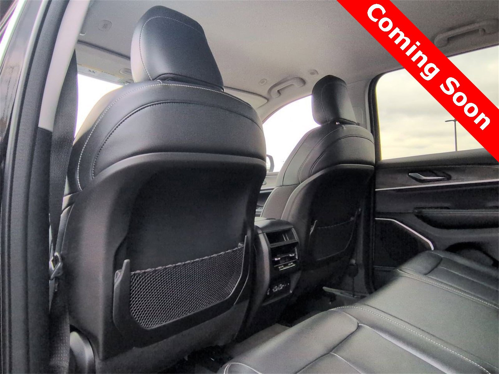 Thumbnail: 2022 Jeep Grand Cherokee - 18