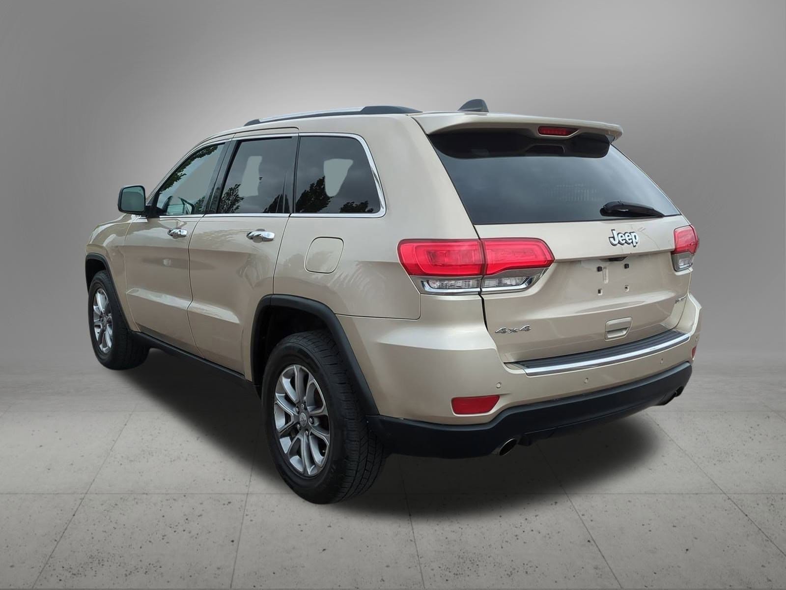 Thumbnail: 2014 Jeep Grand Cherokee - 4