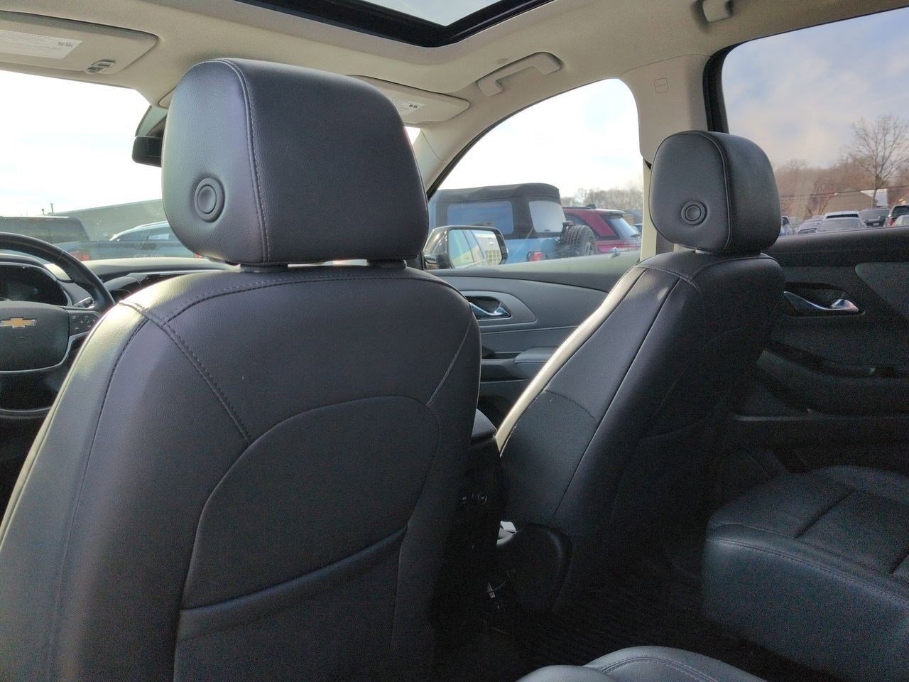 Thumbnail: 2019 Chevrolet Traverse - 18