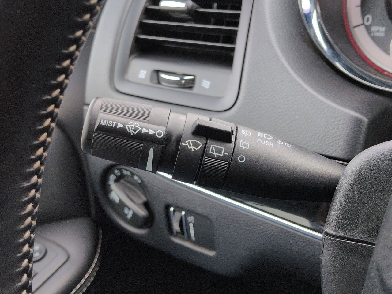 Thumbnail: 2019 Dodge Grand Caravan - 25