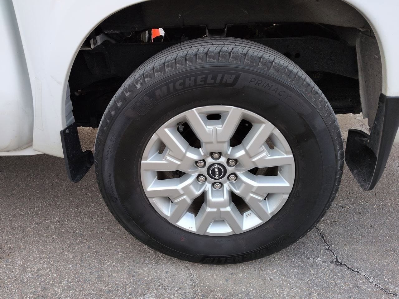 Thumbnail: 2022 Nissan Frontier - 13