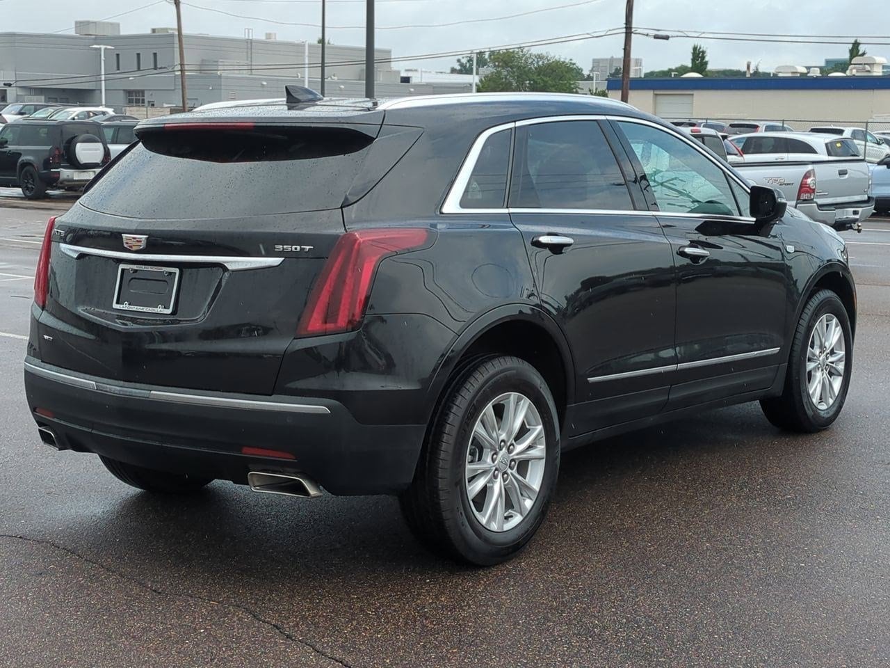Thumbnail: 2024 Cadillac XT5 - 6