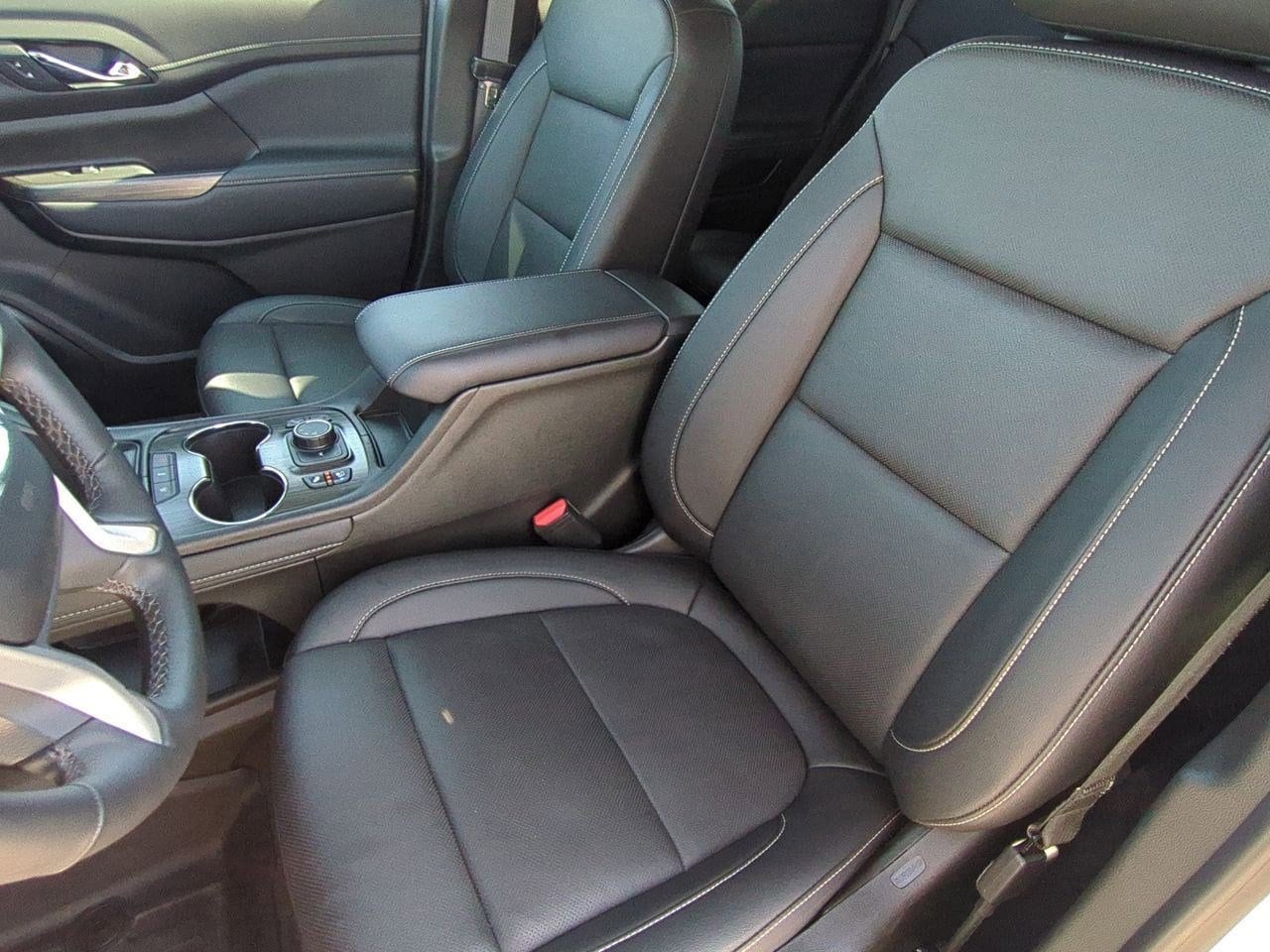 Thumbnail: 2023 GMC Acadia - 18
