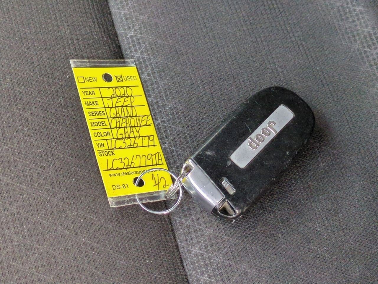 Thumbnail: 2020 Jeep Grand Cherokee - 33