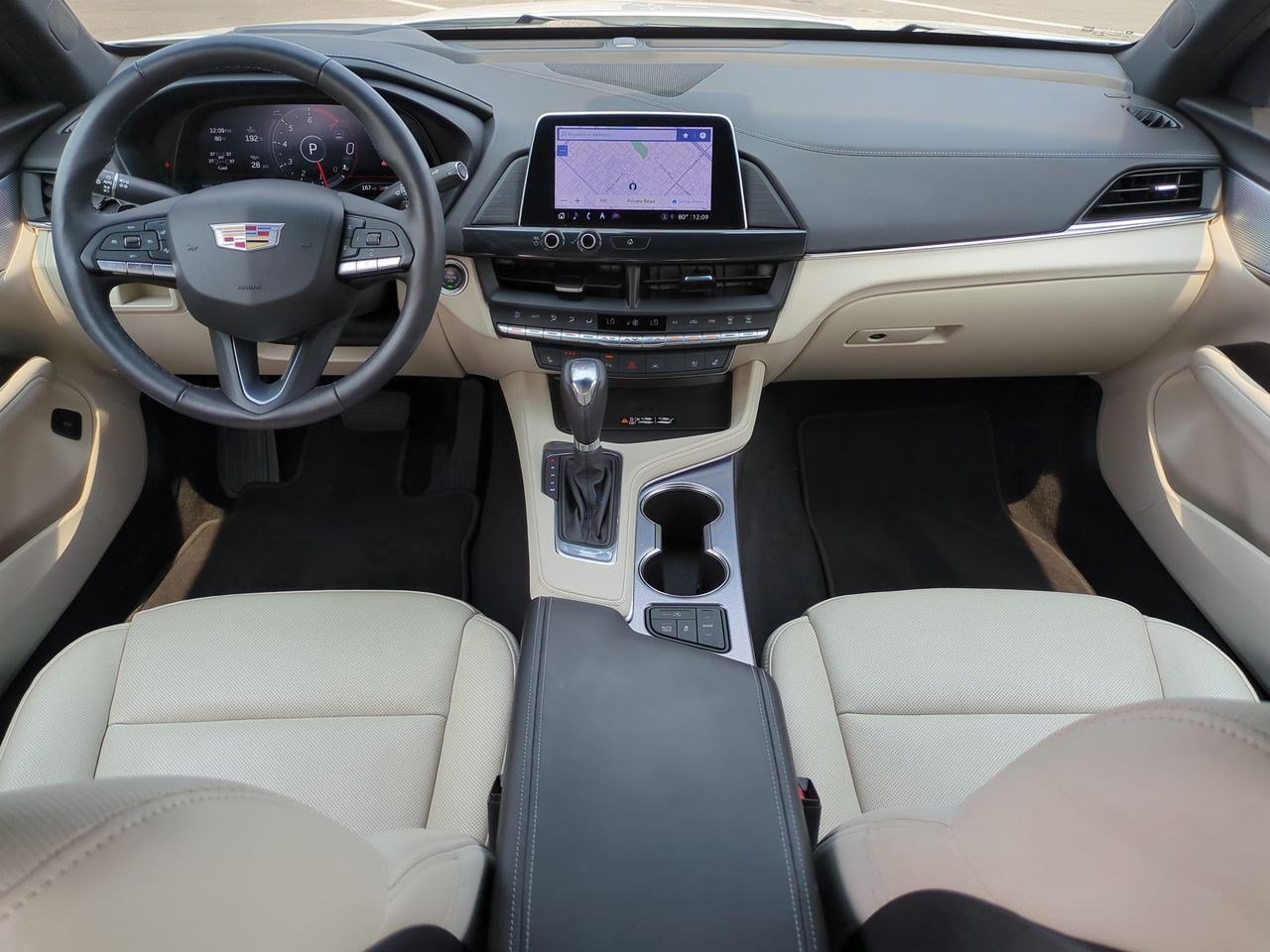 Thumbnail: 2023 Cadillac CT4 - 14