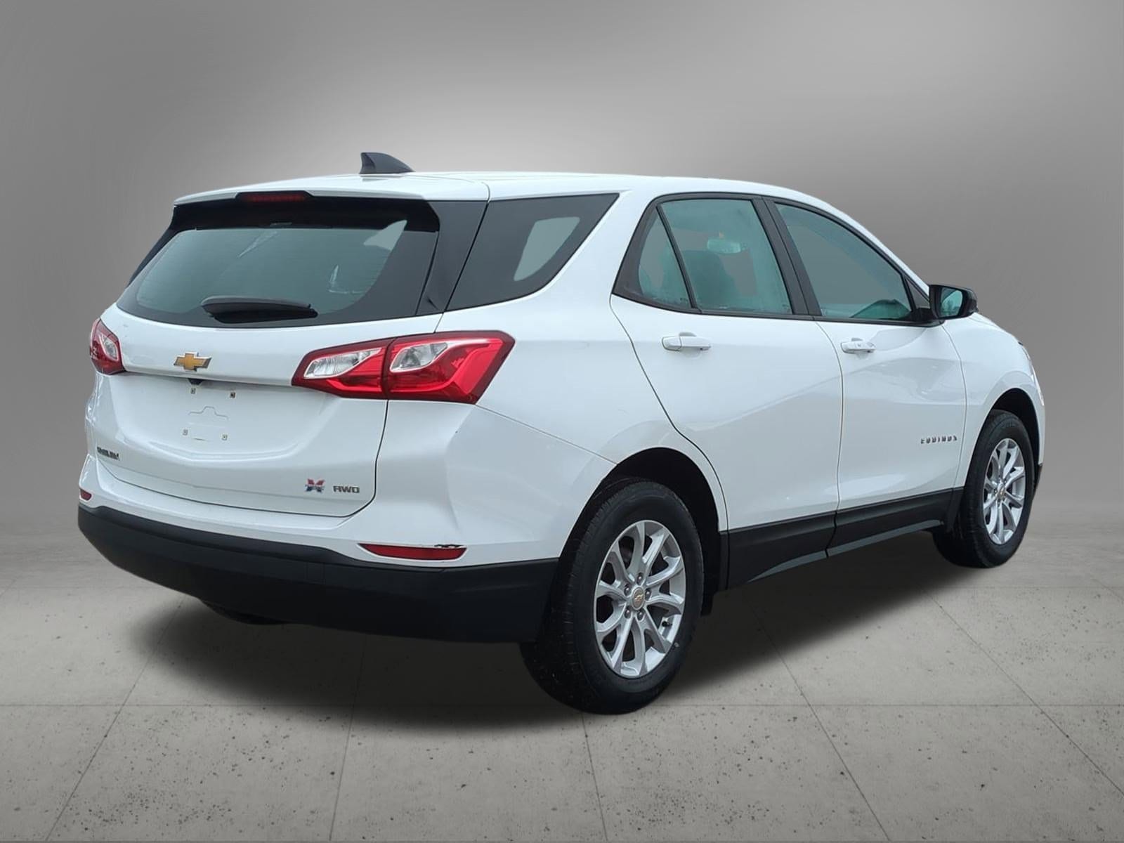 Thumbnail: 2021 Chevrolet Equinox - 6