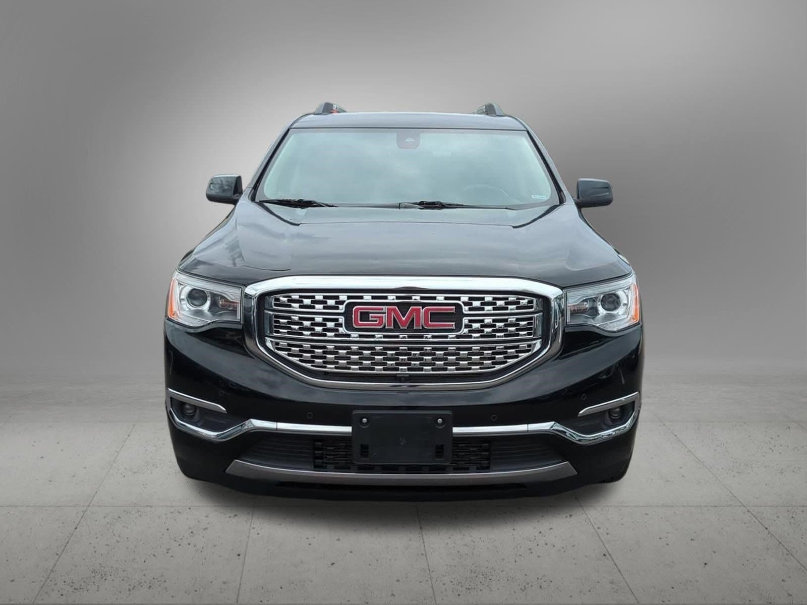 2017 GMC Acadia Denali - Photo 9