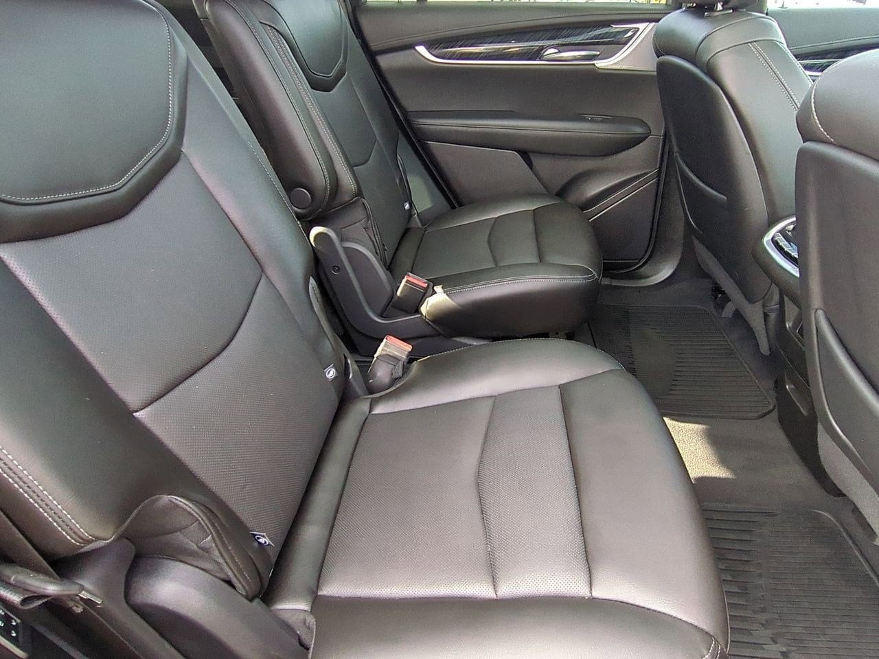 Thumbnail: 2024 Cadillac XT6 - 20