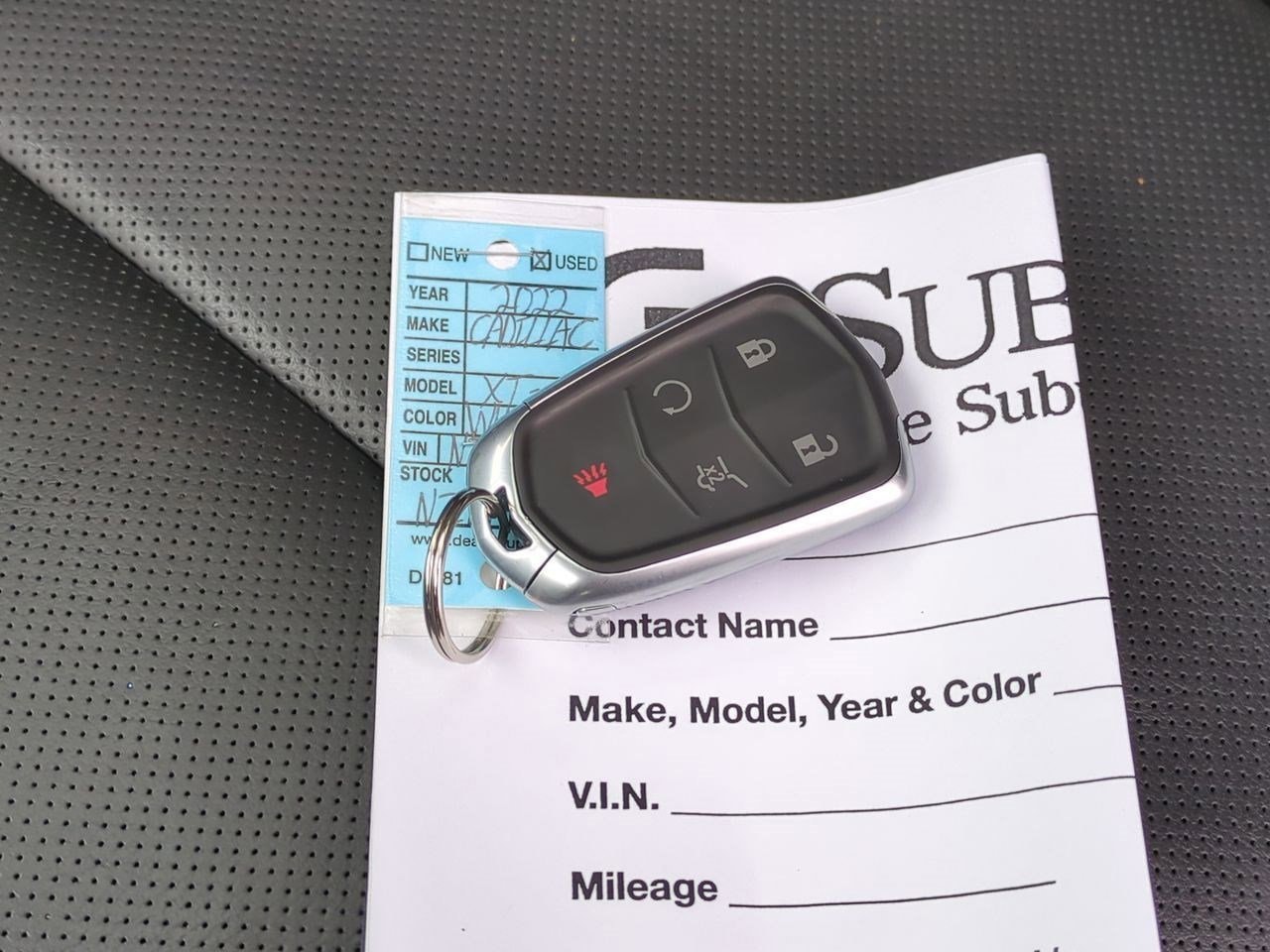 Thumbnail: 2022 Cadillac XT6 - 36