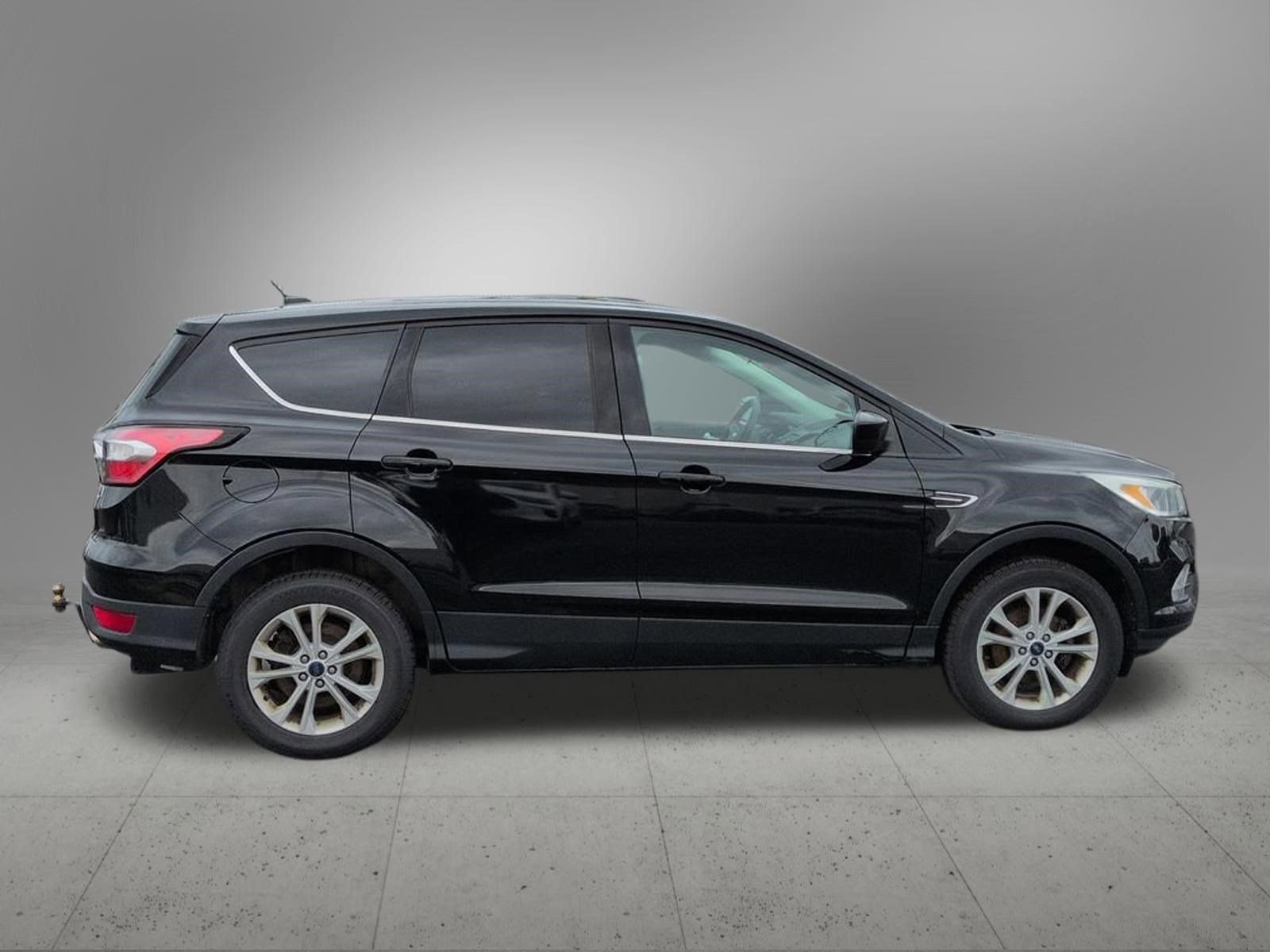 Thumbnail: 2017 Ford Escape - 7