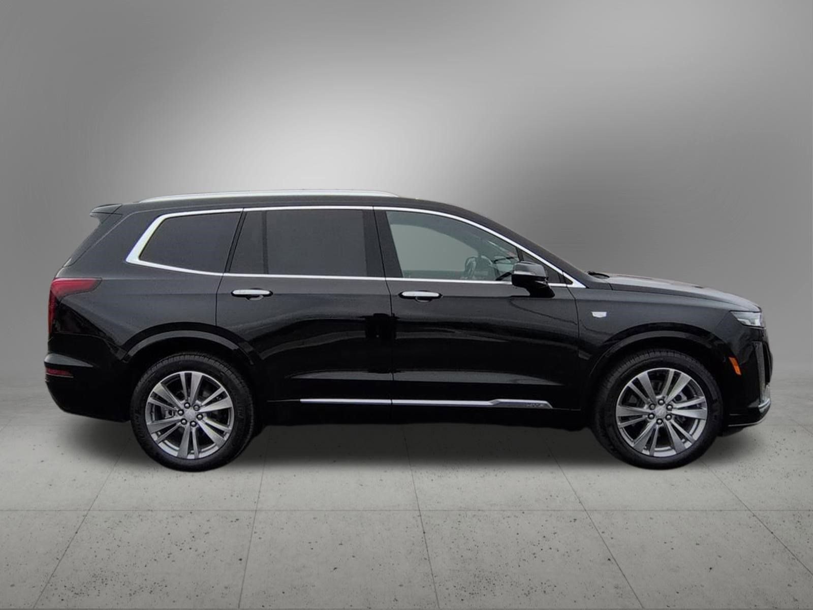 Thumbnail: 2024 Cadillac XT6 - 7