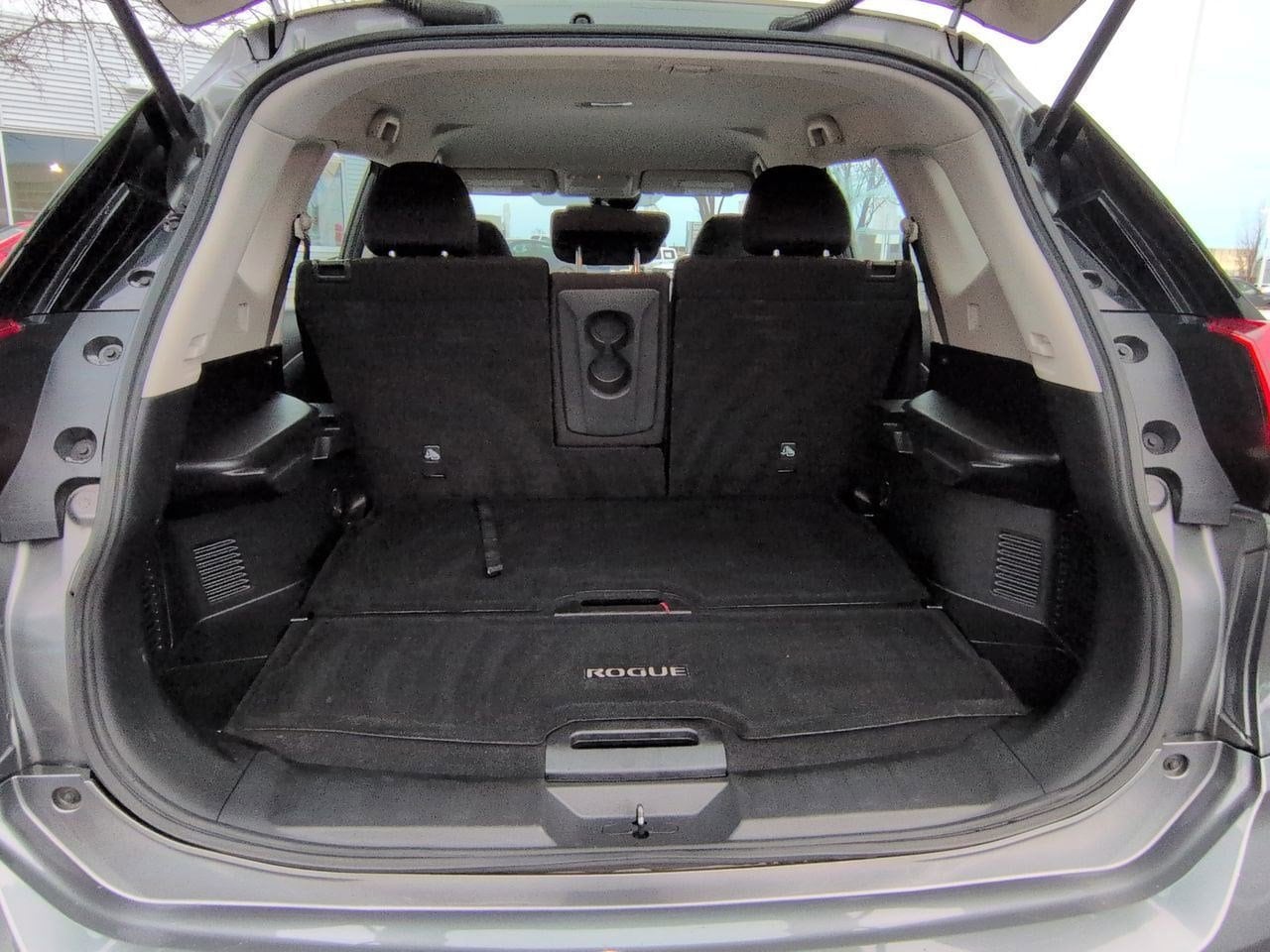 Thumbnail: 2020 Nissan Rogue - 31