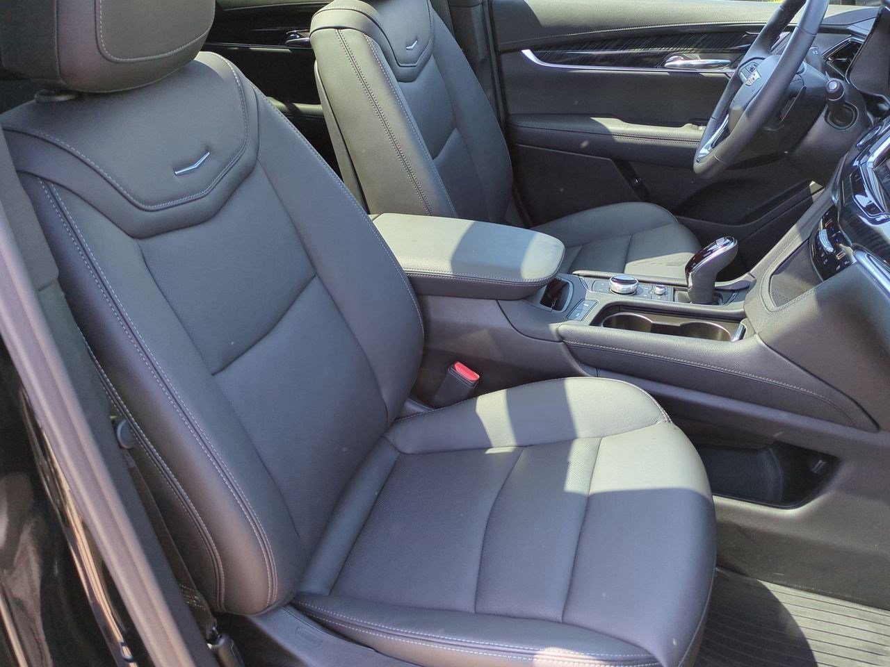 Thumbnail: 2020 Cadillac XT6 - 22