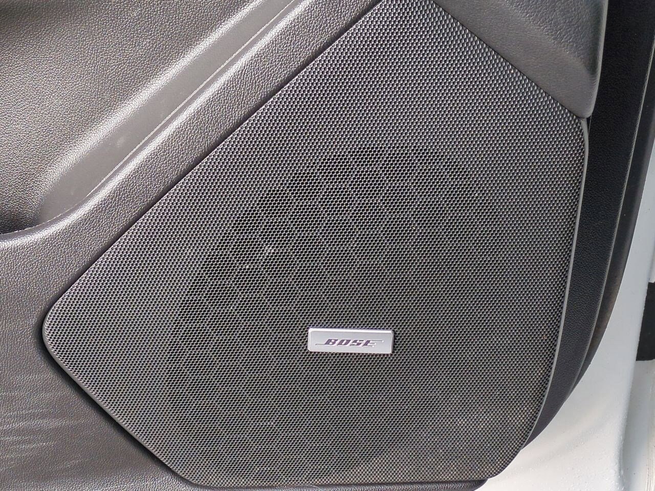 Thumbnail: 2018 Cadillac XT5 - 32