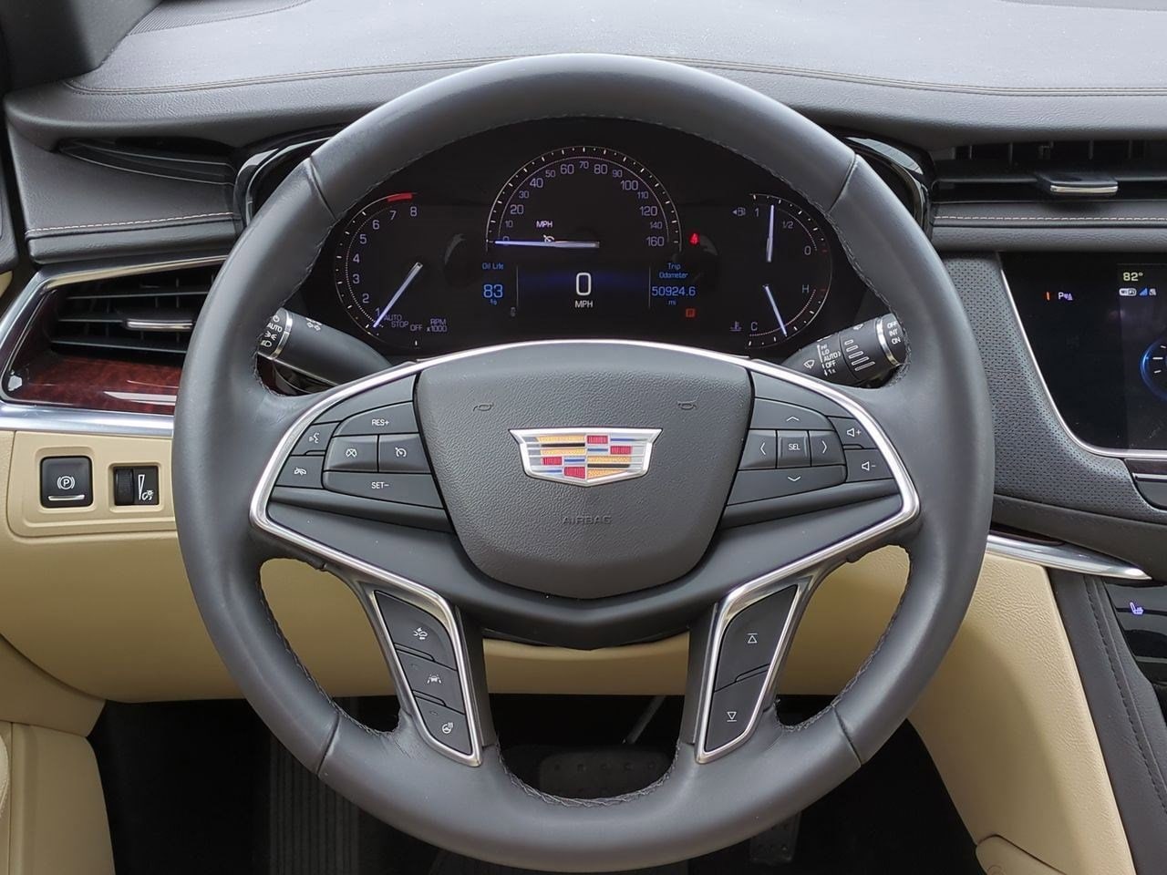 Thumbnail: 2022 Cadillac XT5 - 23