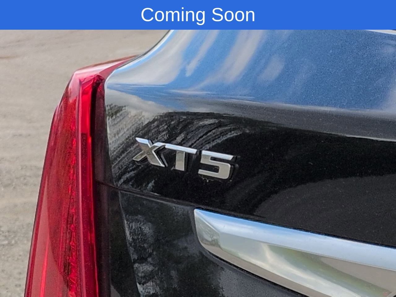 Thumbnail: 2017 Cadillac XT5 - 12