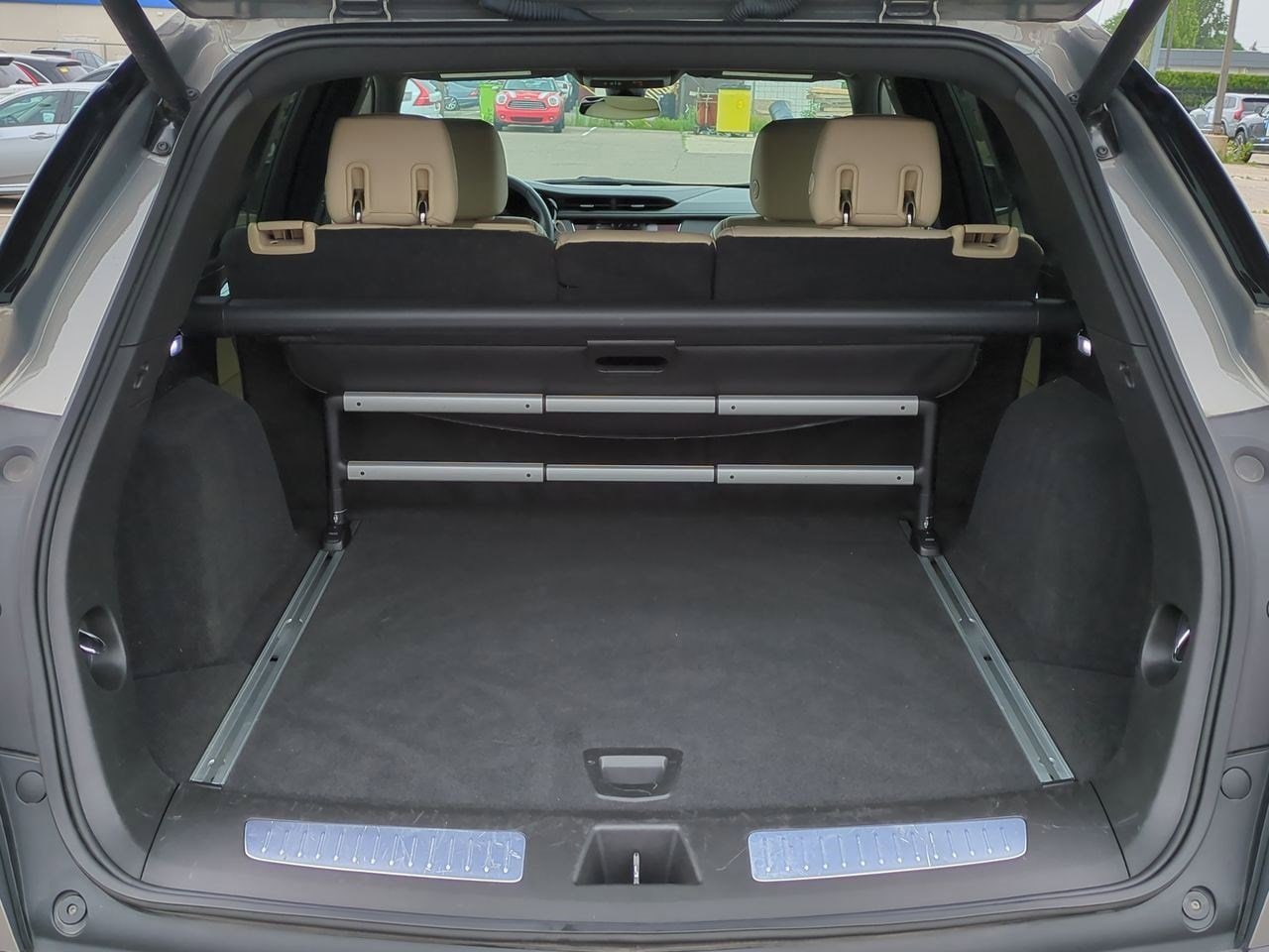 Thumbnail: 2022 Cadillac XT5 - 33