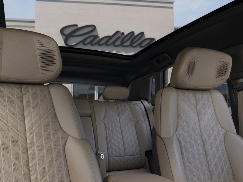 Thumbnail: 2025 Cadillac Lyriq - 24