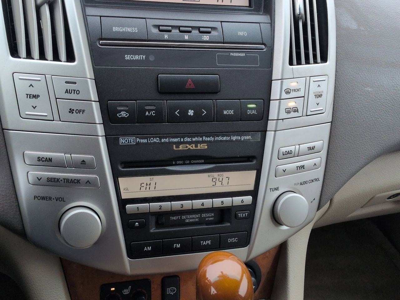 Thumbnail: 2005 Lexus RX - 28