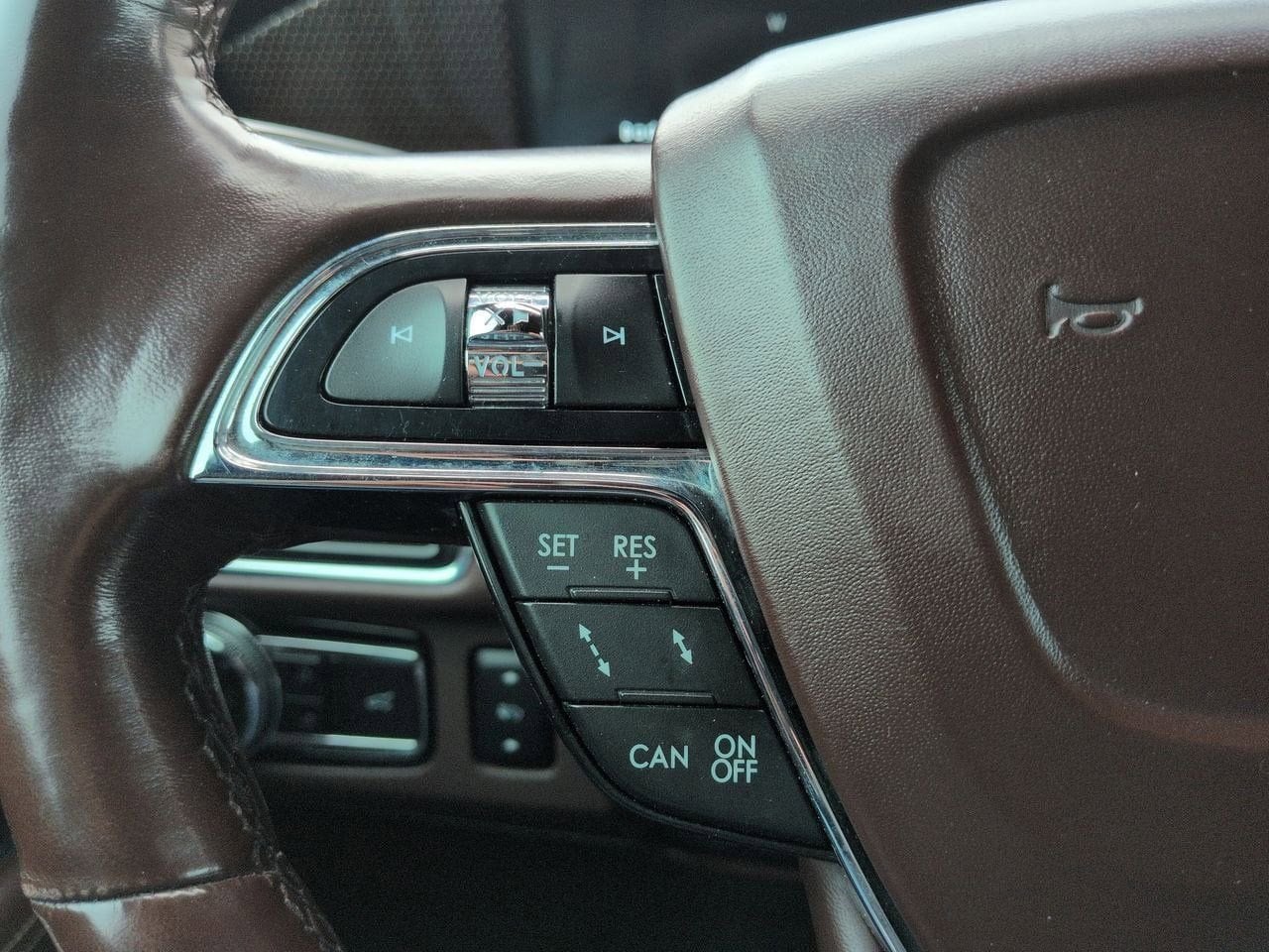 Thumbnail: 2019 Lincoln Navigator - 22