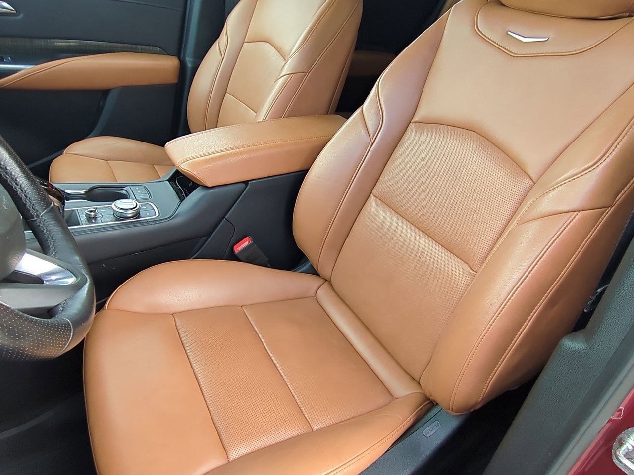 Thumbnail: 2020 Cadillac XT4 - 15