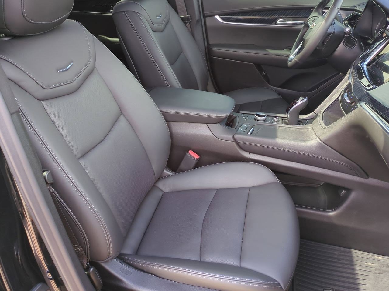 Thumbnail: 2024 Cadillac XT6 - 22