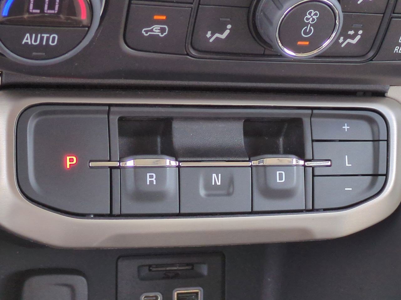 Thumbnail: 2022 GMC Acadia - 33