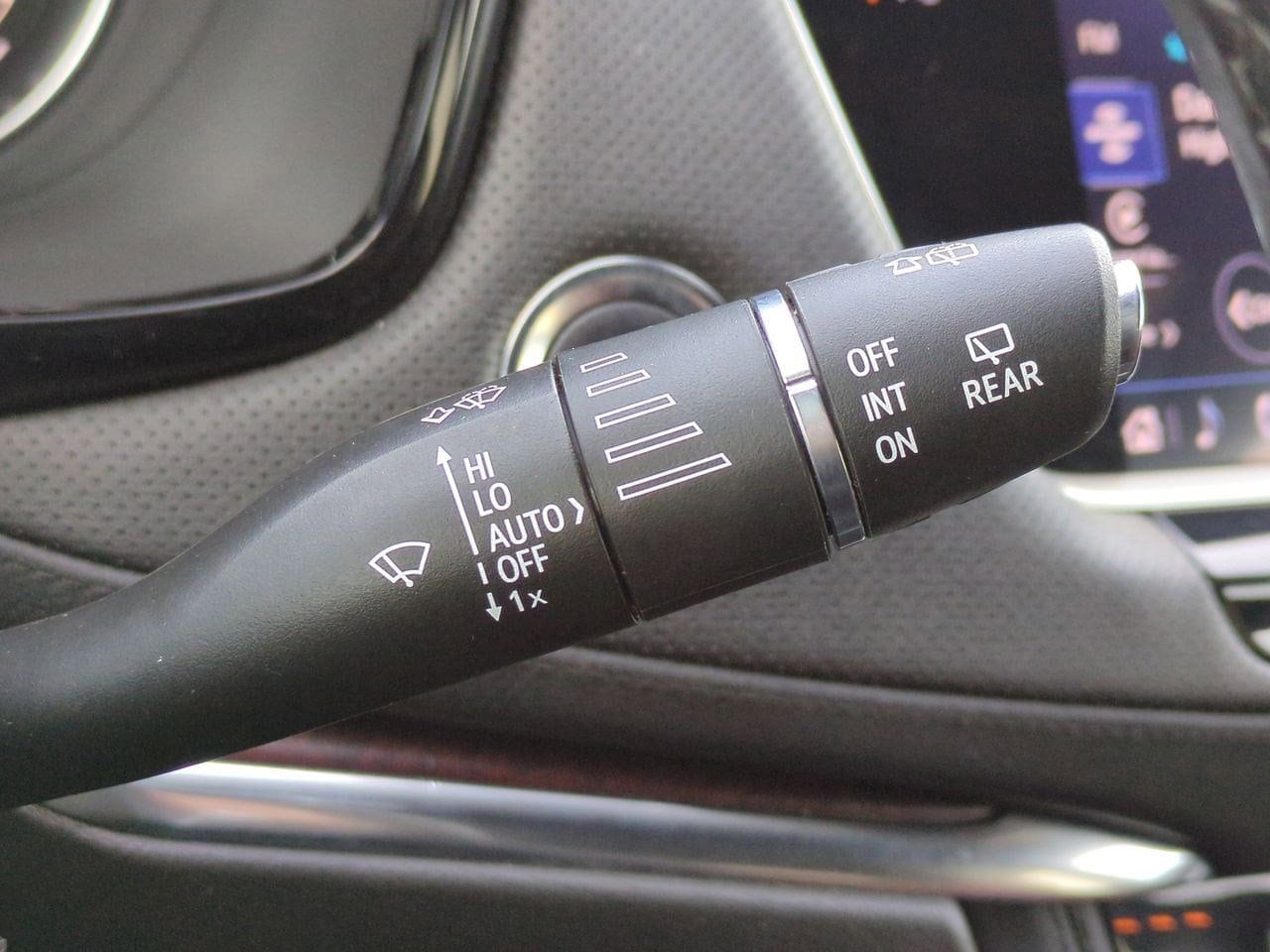 Thumbnail: 2023 Cadillac XT5 - 27