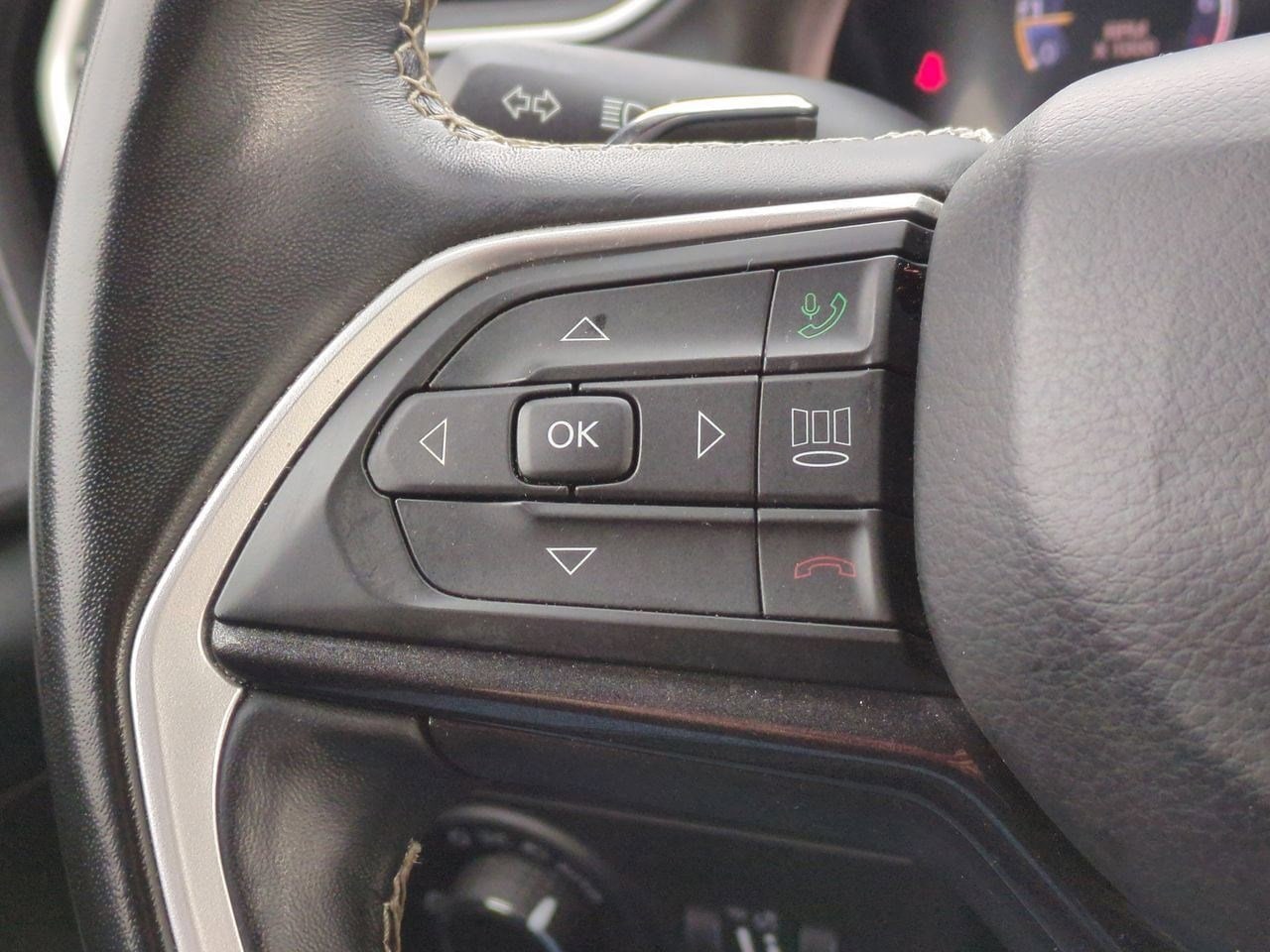 Thumbnail: 2021 Jeep Grand Cherokee L - 22