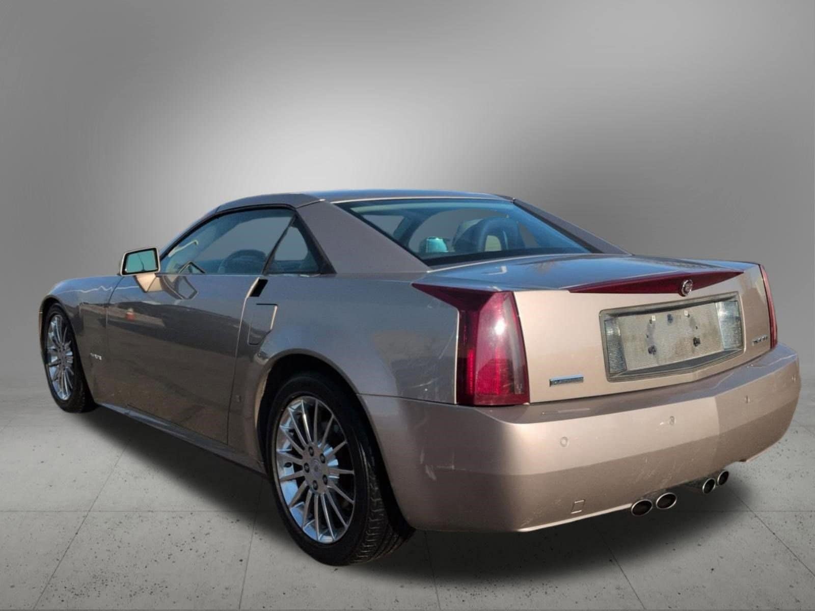 Thumbnail: 2008 Cadillac XLR - 4
